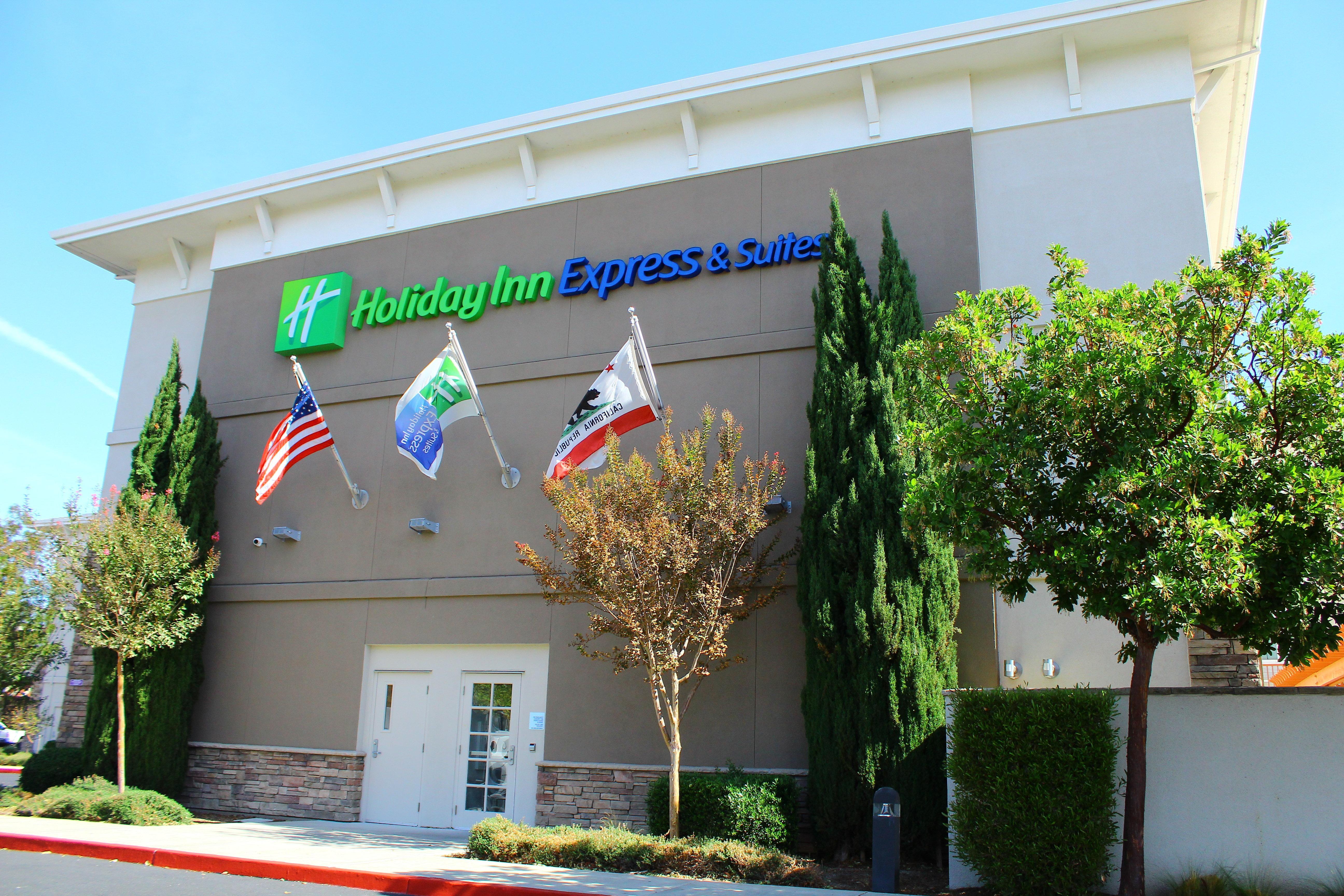 Holiday Inn Express Hotel & Suites Napa Valley-American Canyon By Ihg Экстерьер фото