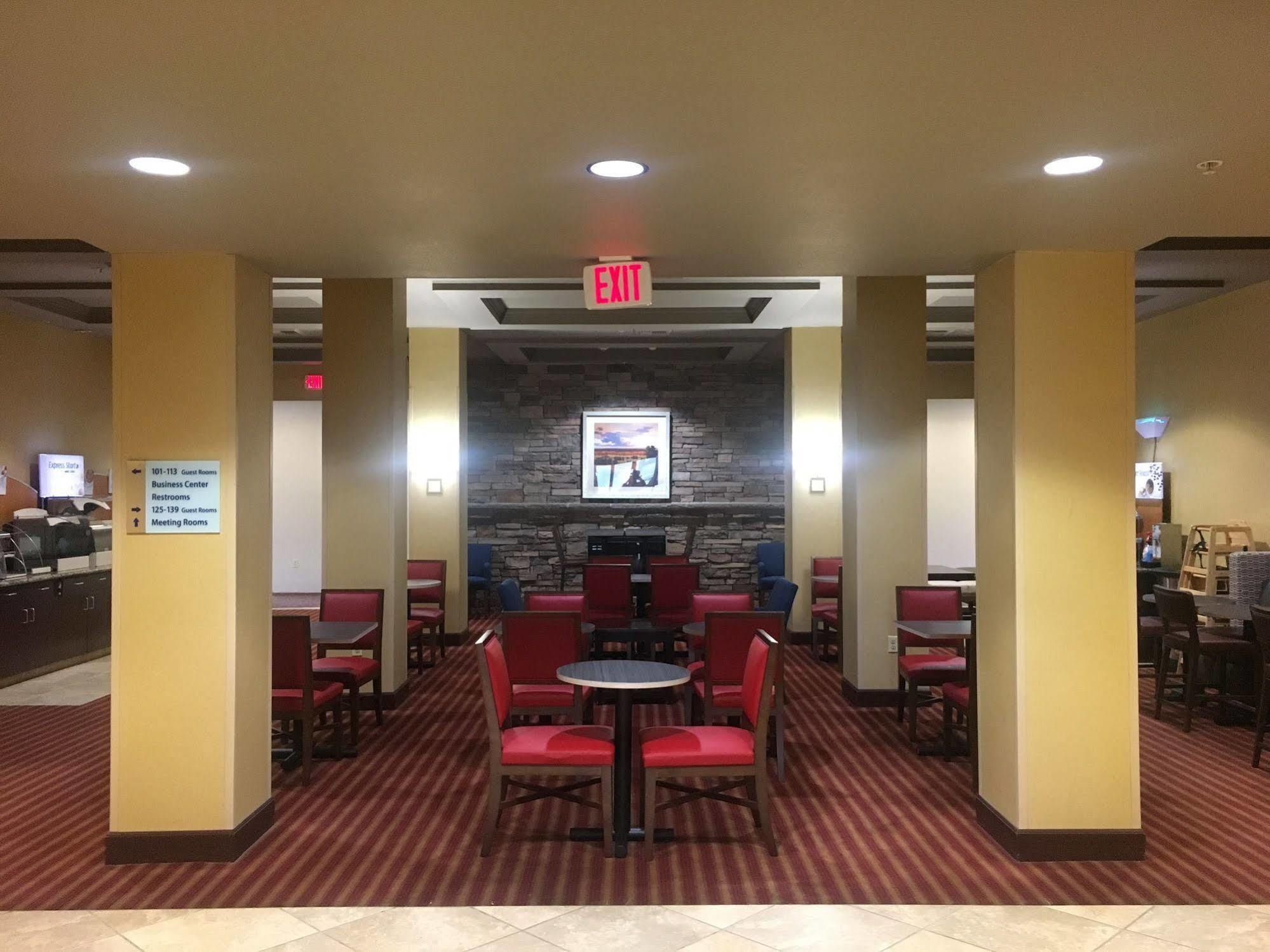 Holiday Inn Express Hotel & Suites Napa Valley-American Canyon By Ihg Экстерьер фото