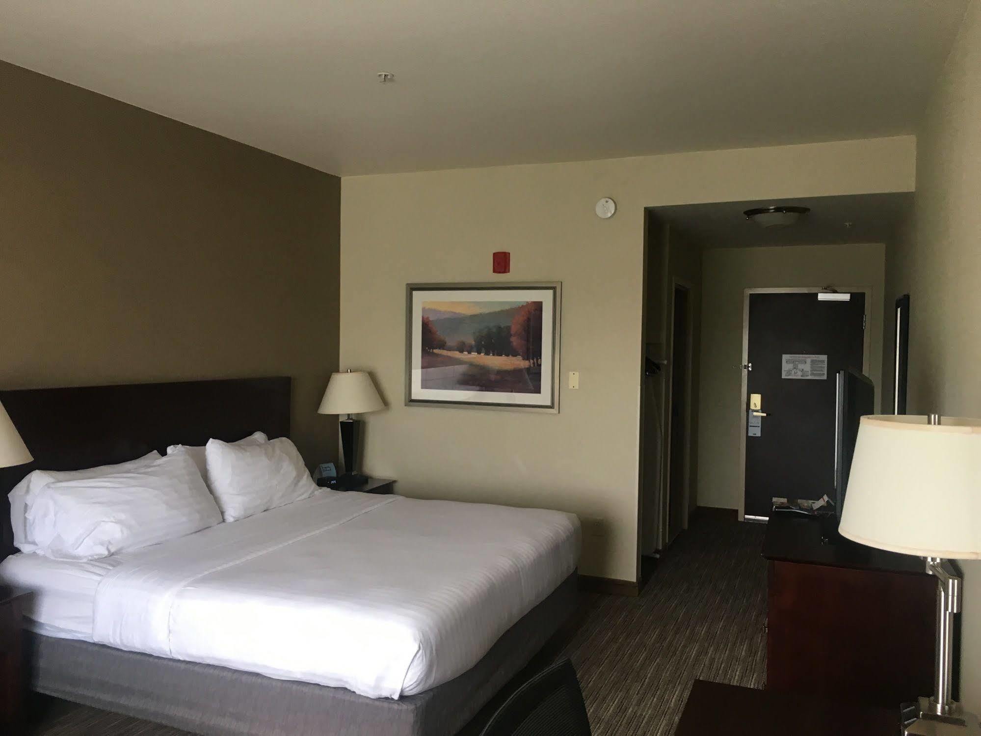 Holiday Inn Express Hotel & Suites Napa Valley-American Canyon By Ihg Экстерьер фото